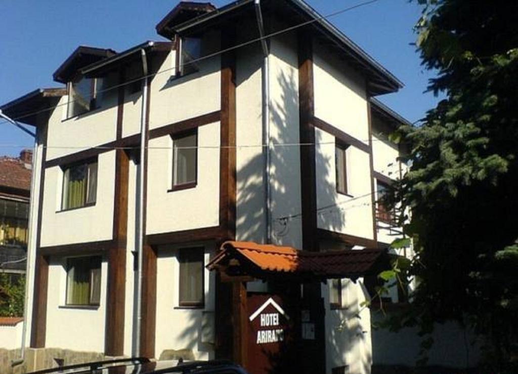 Hotel House Arirang Cherni Osum Zewnętrze zdjęcie